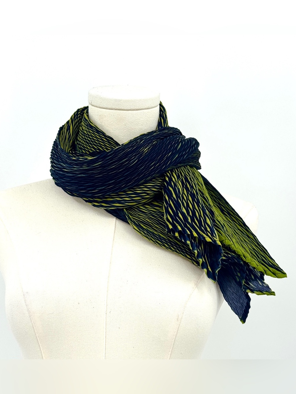 Vintage accordion pleated silk scarf shawl blue yellow
